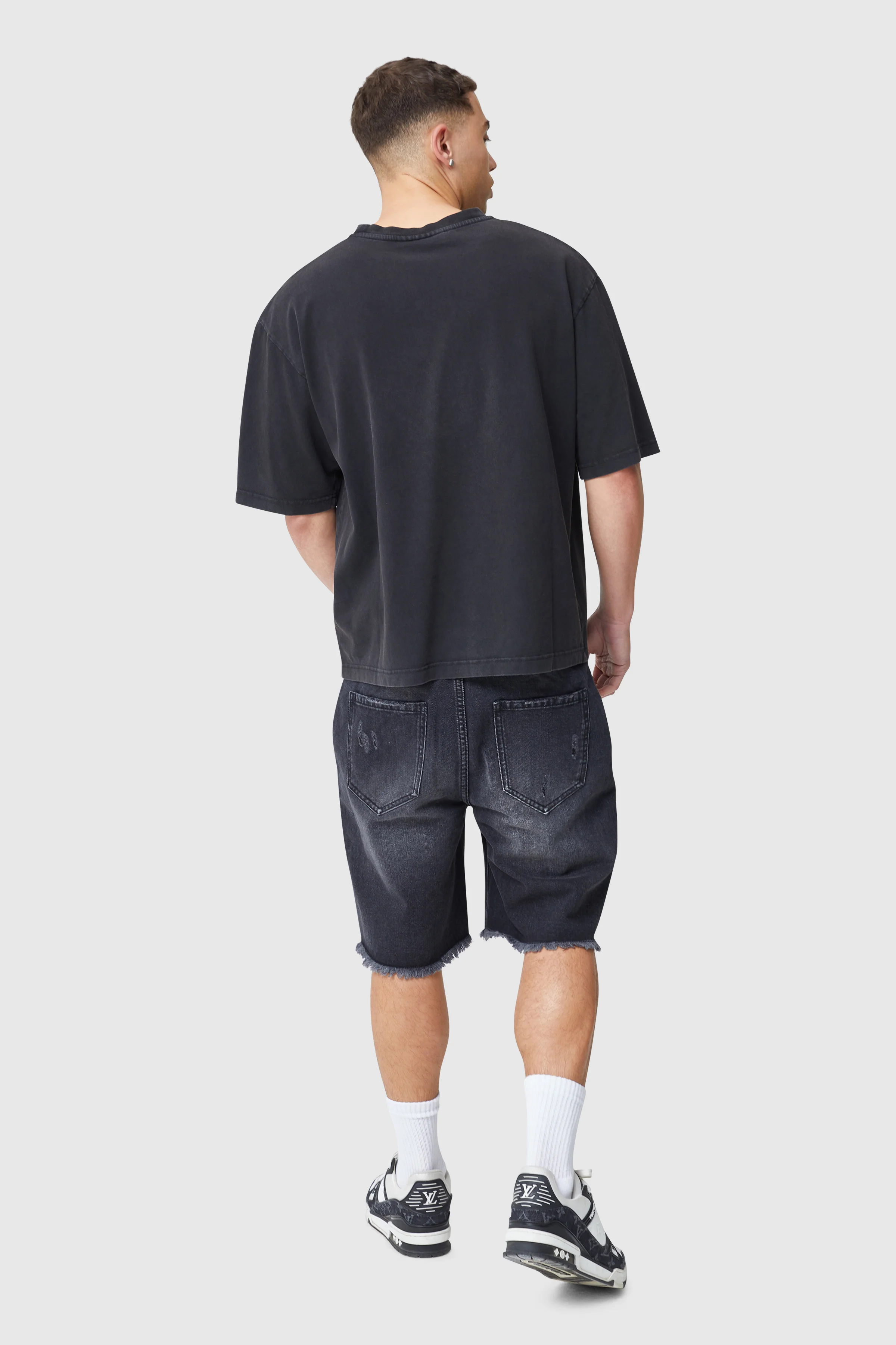 Arteon Short - Black - Image 6