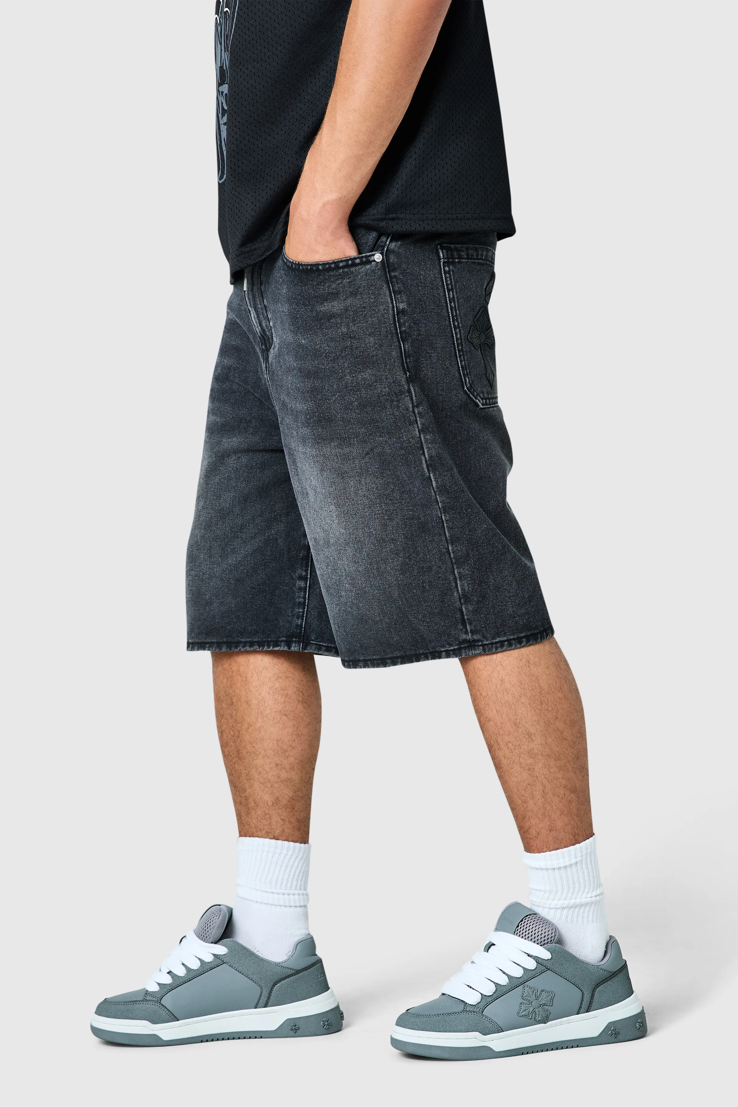 Empire Jort - Black - Image 5