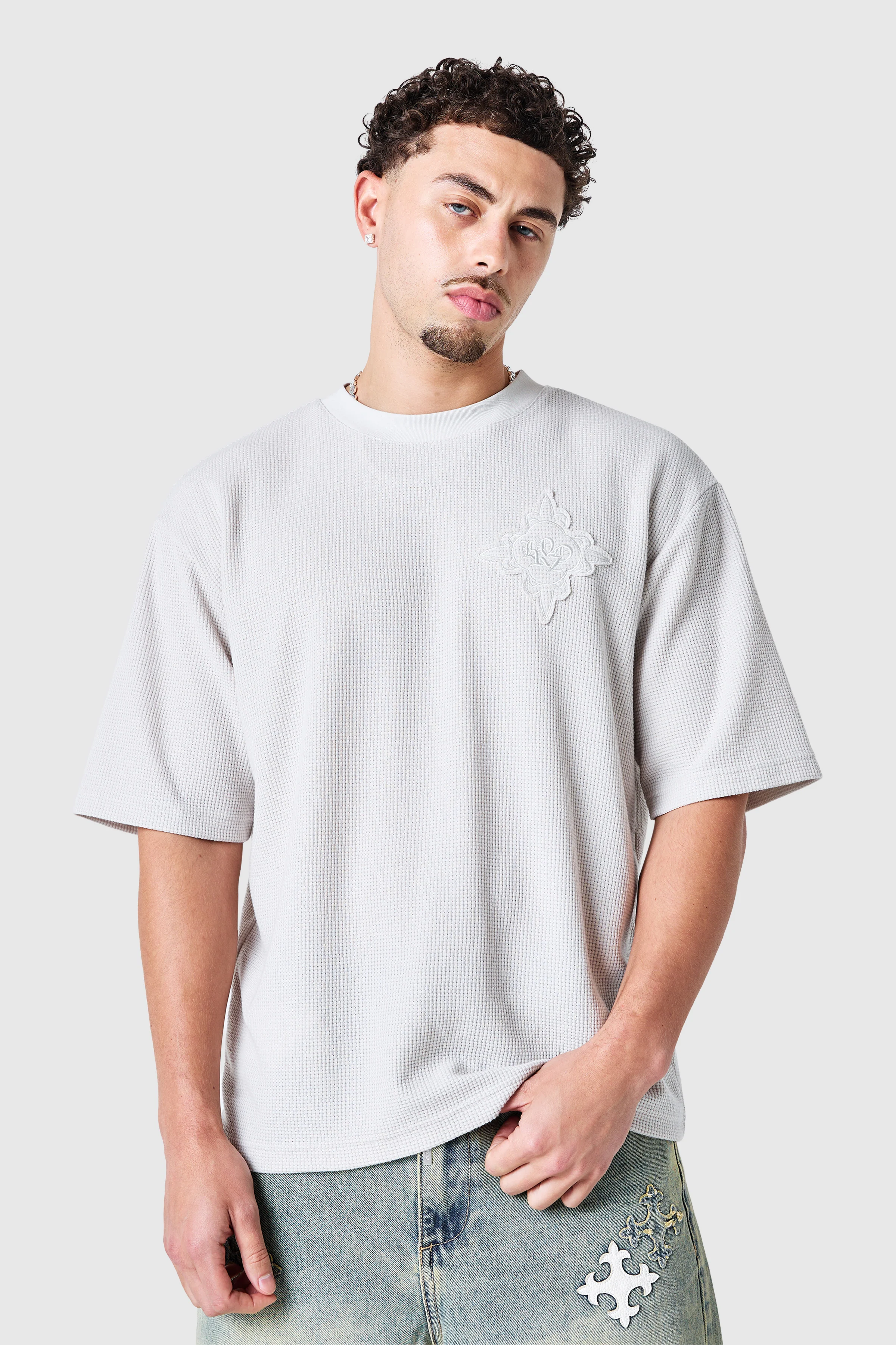 Icon Waffle Tee - Grey Sand - Image 2